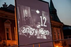 W GABINECIE FILMOWYCH CIENI: 12 gniewnych ludzi