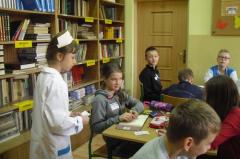 Szkolenie Pierwszej Pomocy dla uczniów SP nr 2 w Wieliczce w ramach obchodów Dnia Ratownictwa Medycznego