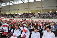 Młodzież i przedszkolaki uczcili Narodowy Dzień Niepodległości