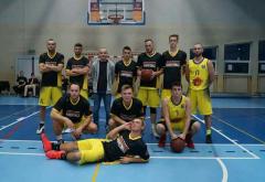 4 wygrane seniorów UKS REGIS Wieliczka na początek sezonu III ligi koszykówki mężczyzn