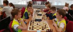 Awans szachistów z Sierczy do Wojewódzkiego Turnieju Szachowego
